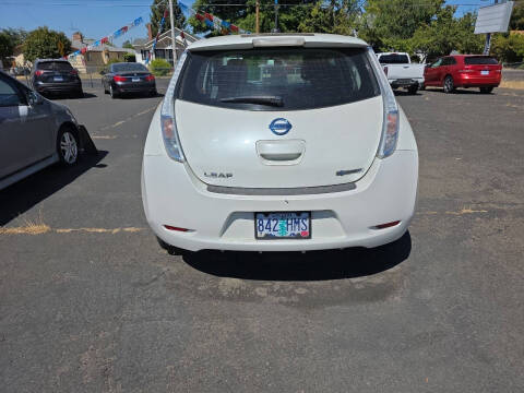 2013 Nissan LEAF S