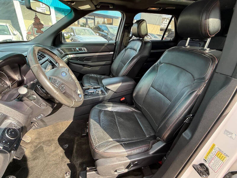 2016 Ford Explorer Sport
