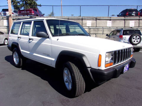 2000 Jeep Cherokee for sale at Delta Auto Sales in Milwaukie OR