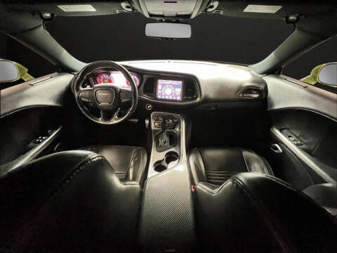 2015 Dodge Challenger R/T Plus Shaker