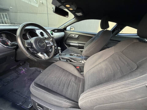 2015 Ford Mustang EcoBoost Premium