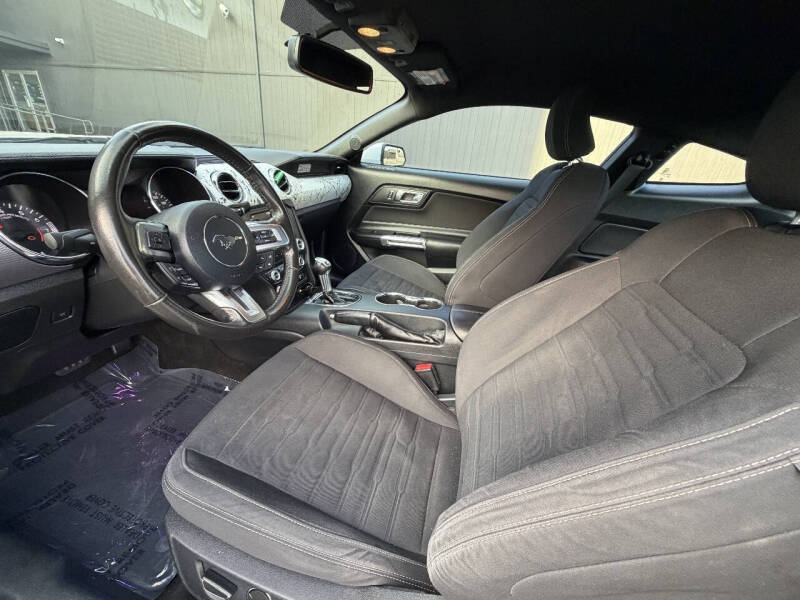 2015 Ford Mustang EcoBoost Premium