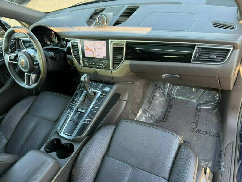 2017 Porsche Macan