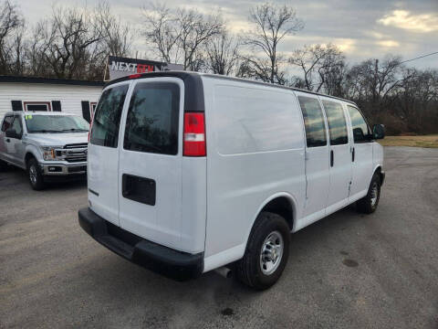 2022 Chevrolet Express 2500