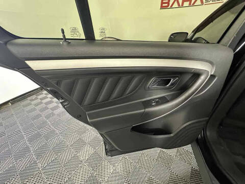 2017 Ford Taurus SEL