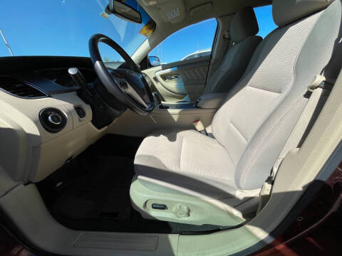 2015 Ford Taurus SEL