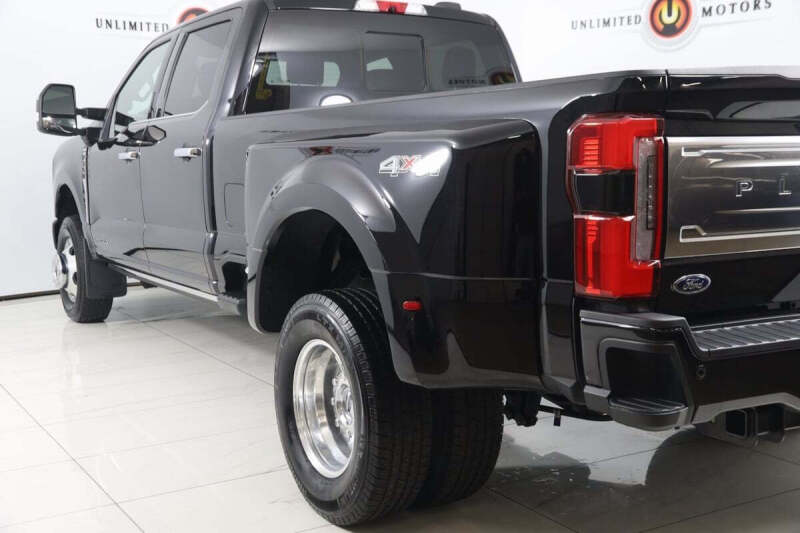 2024 Ford F-350 Super Duty Platinum