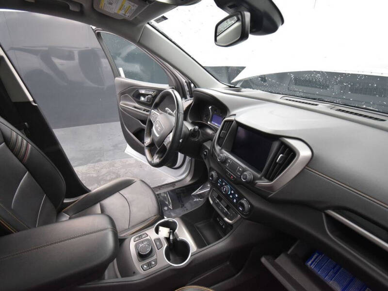 2023 GMC Terrain AT4