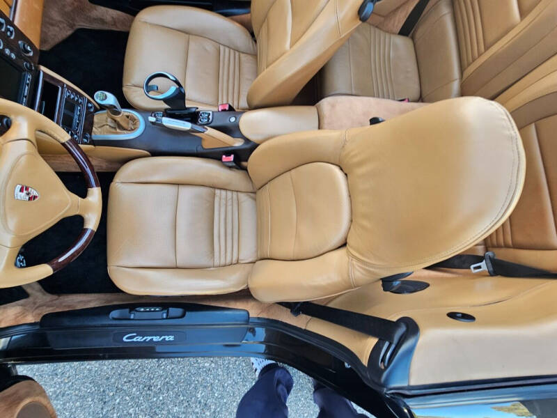 2001 Porsche 911 Carrera