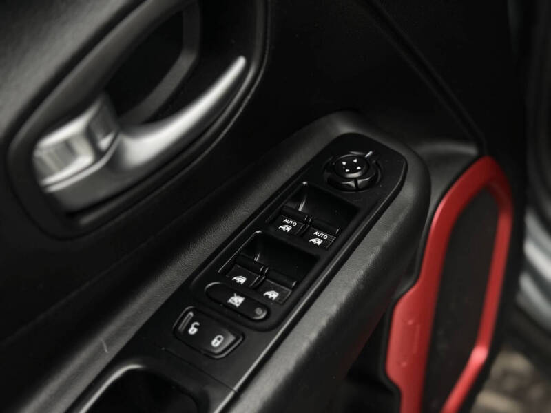 2016 Jeep Renegade Trailhawk