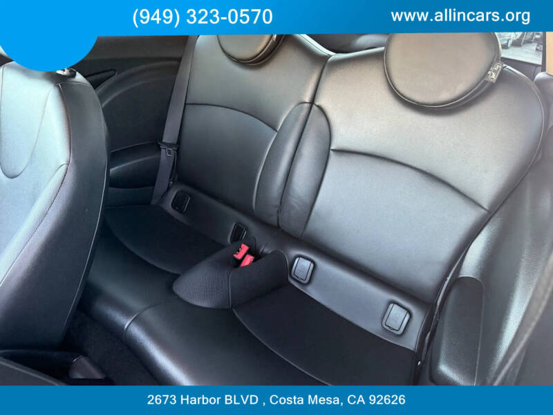 2013 MINI Hardtop Cooper