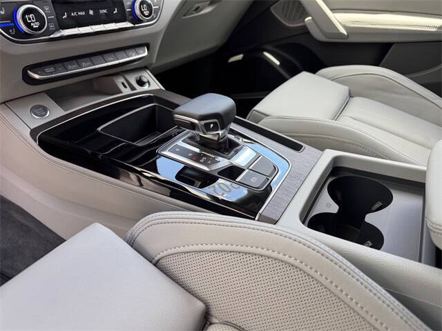 2025 Audi Q5 quattro S line Prem Plus 45 TFSI