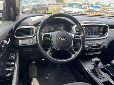 2019 Kia Sorento S V6