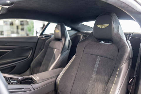 2025 Aston Martin DB12 V8