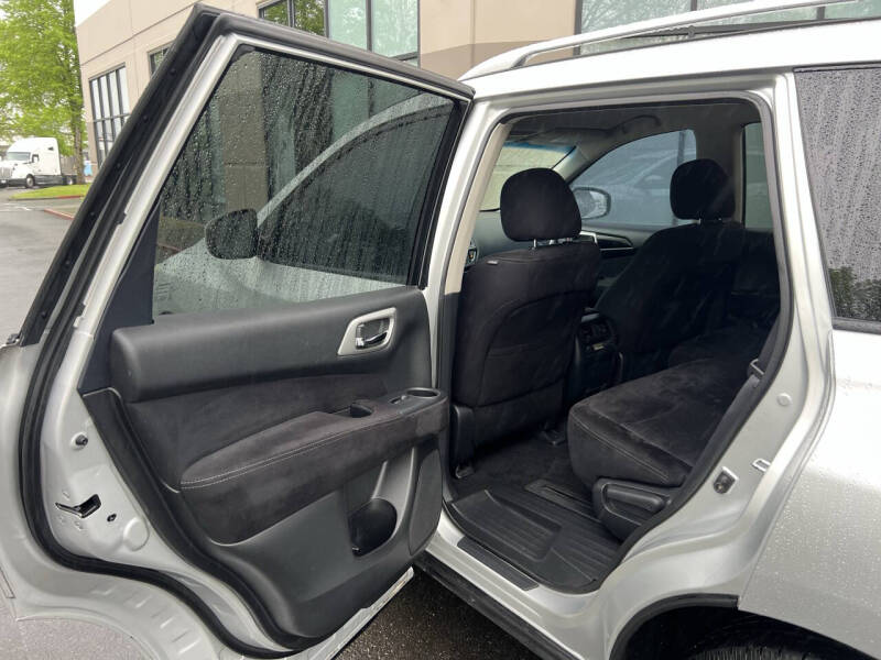 2014 Nissan Pathfinder SV