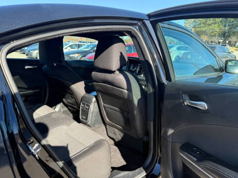 2015 Dodge Charger SE