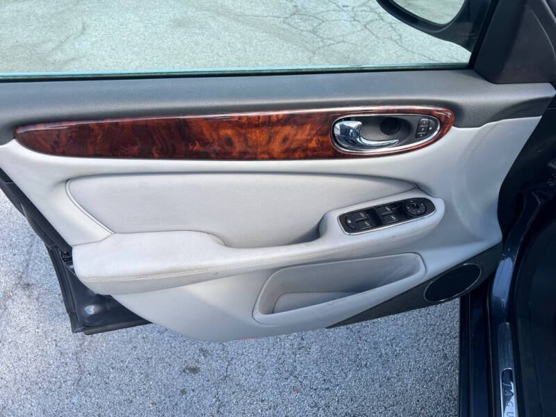 2004 Jaguar XJ-Series XJ8