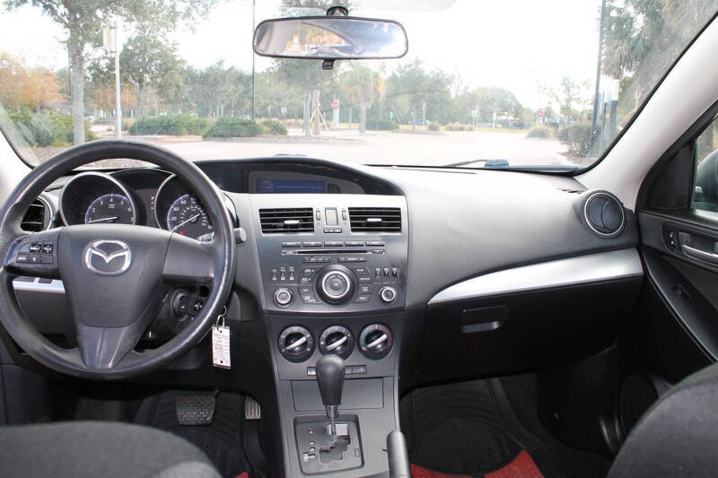 2013 Mazda MAZDA3 i SV