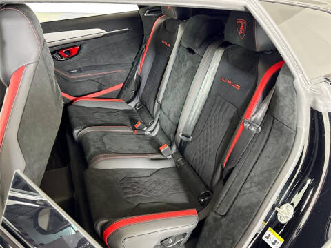 2023 Lamborghini Urus Performante