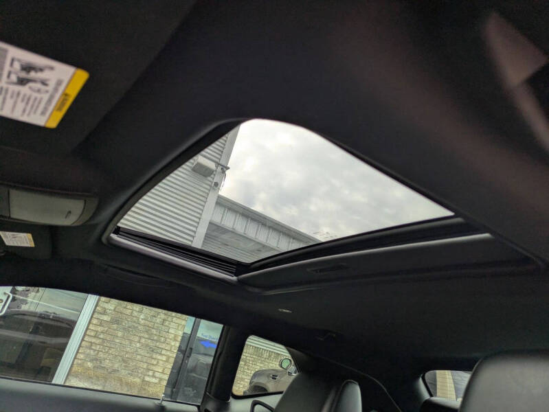 2015 Dodge Challenger R/T Plus