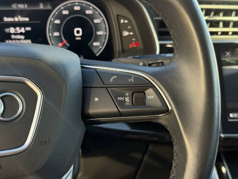 2023 Audi Q7 quattro Premium Plus 45 TFSI