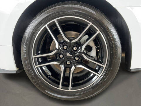 2022 Ford Mustang EcoBoost Premium