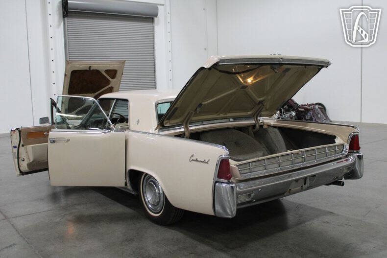 1963 Lincoln Continental