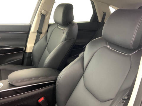 2025 Genesis GV70 2.5T Standard