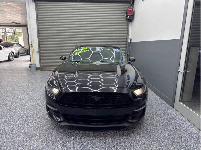 2016 Ford Mustang V6