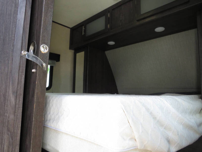 2018 Keystone RV DUTCHMAN