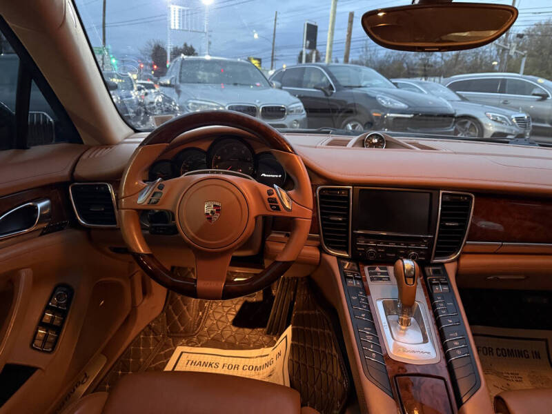2012 Porsche Panamera 4