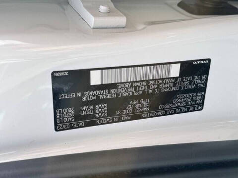 2023 Volvo XC60 B5 Plus Dark Theme