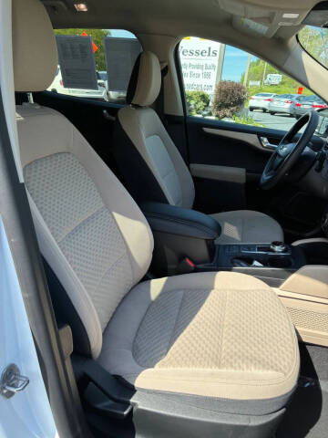 2020 Ford Escape SE
