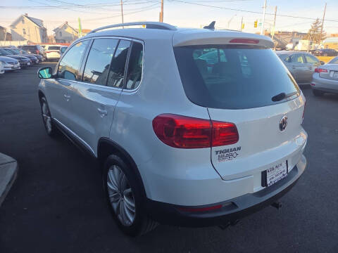 2014 Volkswagen Tiguan S 4Motion