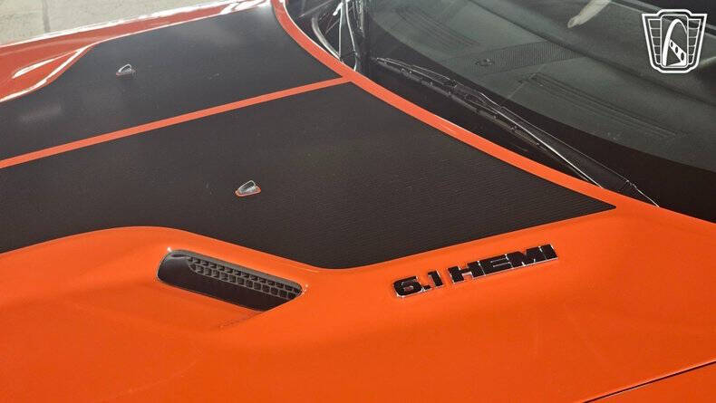 2009 Dodge Challenger SRT8