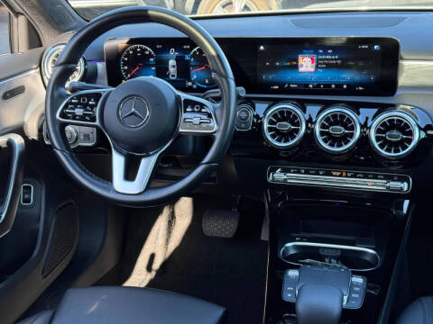 2022 Mercedes-Benz A-Class A 220 4MATIC
