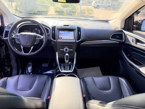 2017 Ford Edge Titanium