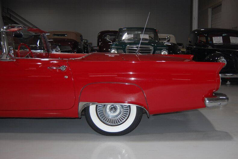 1957 Ford Thunderbird