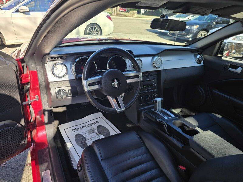 2005 Ford Mustang GT Premium