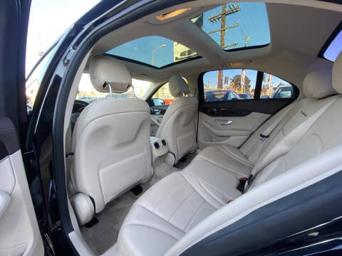 2016 Mercedes-Benz C-Class