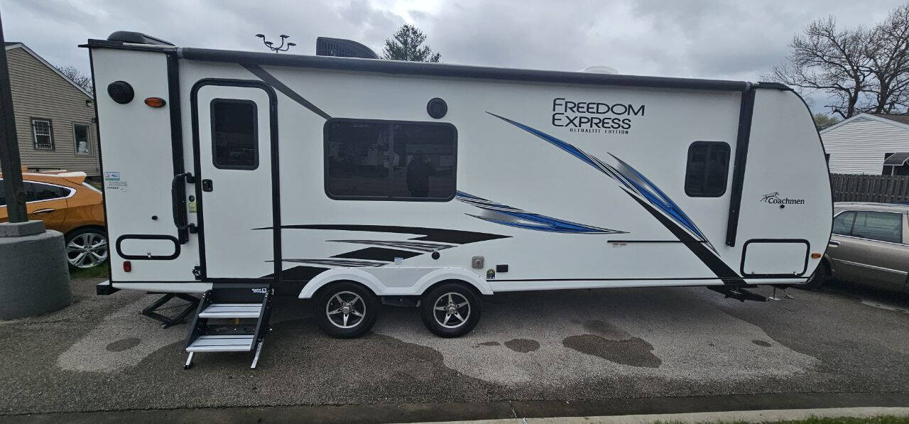 Coachmen RV For Sale In Chatham, IL