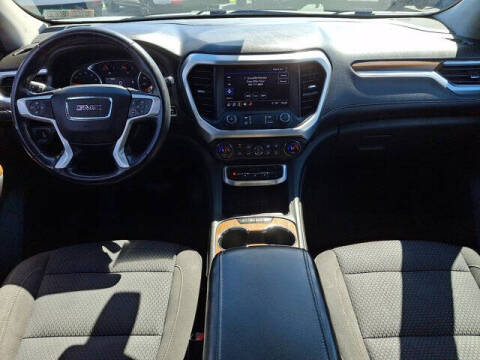 2020 GMC Acadia SLE