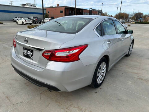 2016 Nissan Altima for sale at Freedom Motors in Lincoln NE