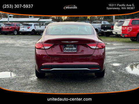 2015 Chrysler 200 Limited