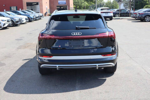 2022 Audi e-tron S quattro Premium Plus