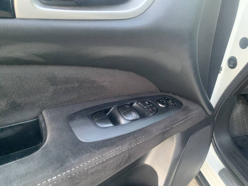 2014 Nissan Pathfinder SV