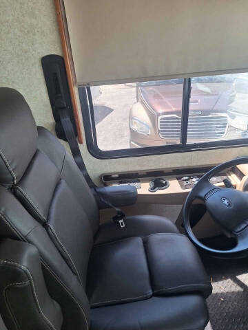 2016 Forest River Georgetown - Custom use