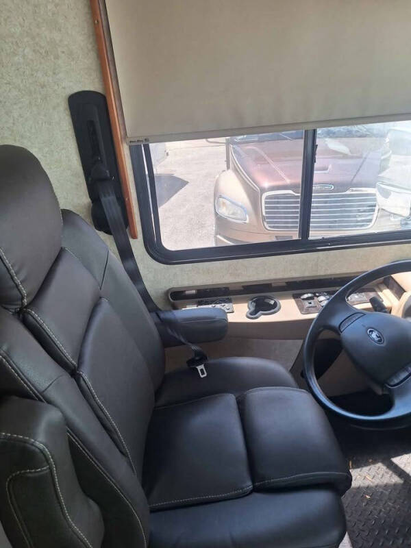 2016 Forest River Georgetown - Custom use
