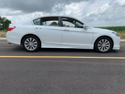 2015 Honda Accord for sale at Tennessee Valley Wholesale Autos LLC in Huntsville AL