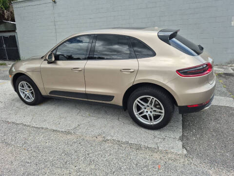 2017 Porsche Macan